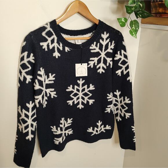 Cupcakes & Cashmere Navy Blue Snowflake Sweater Medium NWT - Picture 1 of 8